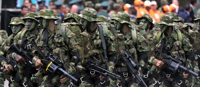 Escalada en el Caribe: Trump envía tropas y Maduro responde con 4,5 millones de milicianos