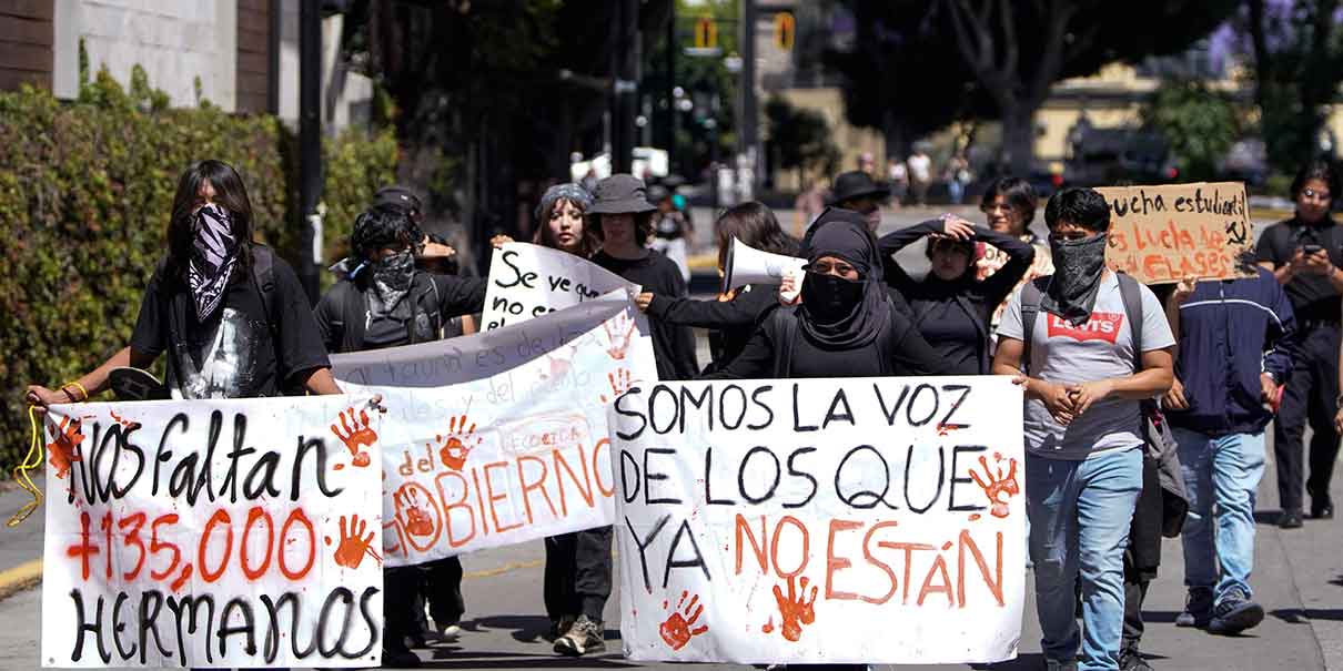 Con la consigna “Sin vida no hay aulas” así marcharon los estudiantes
