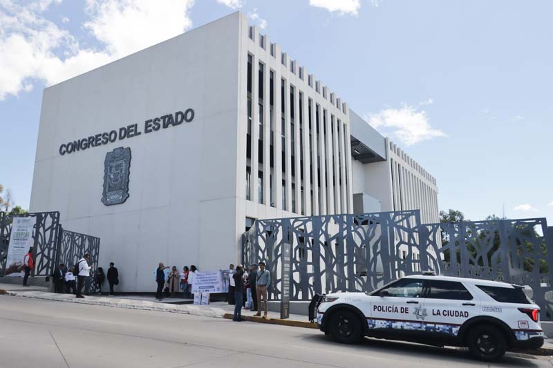 Más de 7 mil médicos piden al Congreso respetar su derecho a la objeción de conciencia