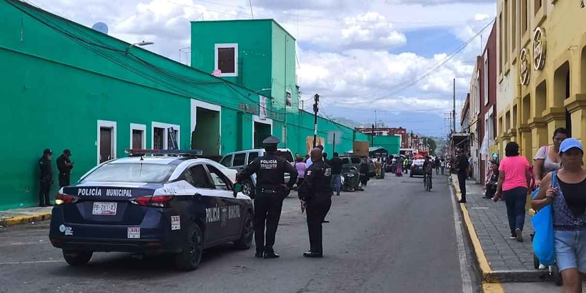 Comando en mercado Cosme del Razo
