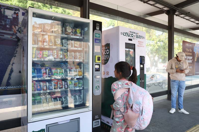 Está prohibido comer dentro de las unidades del RUTA