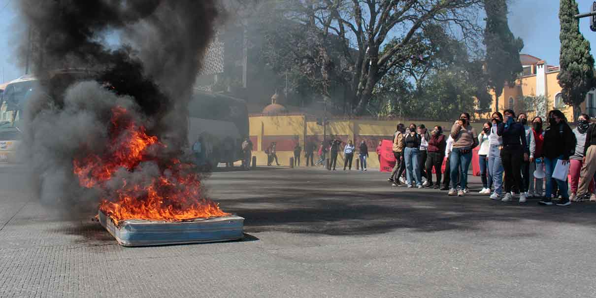 Normalistas de Teteles