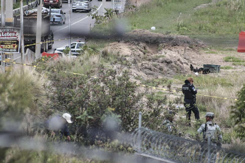 Encuentran restos humanos calcinados en el Periférico Ecológico; investigan vínculo con caso previo