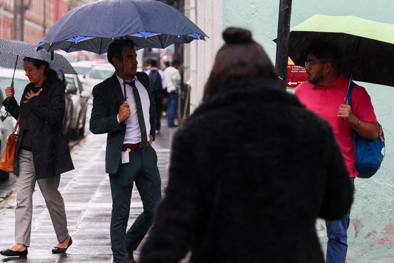 Lluvias continuarán en Puebla; frente frío se aproxima