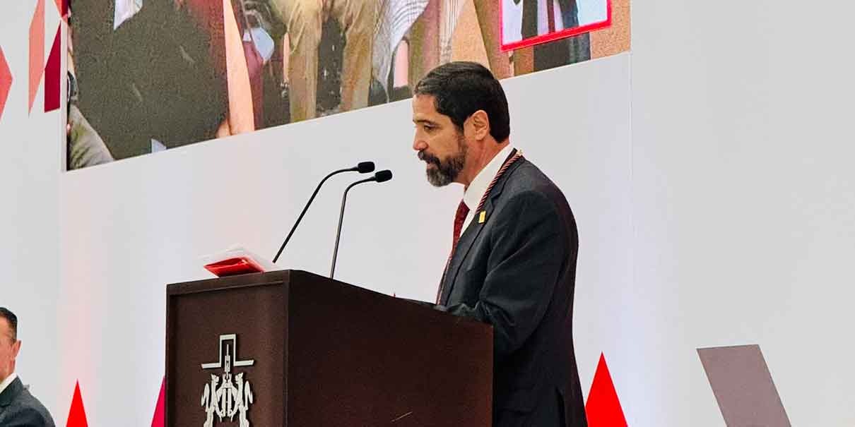 Nuevo rector de la Ibero