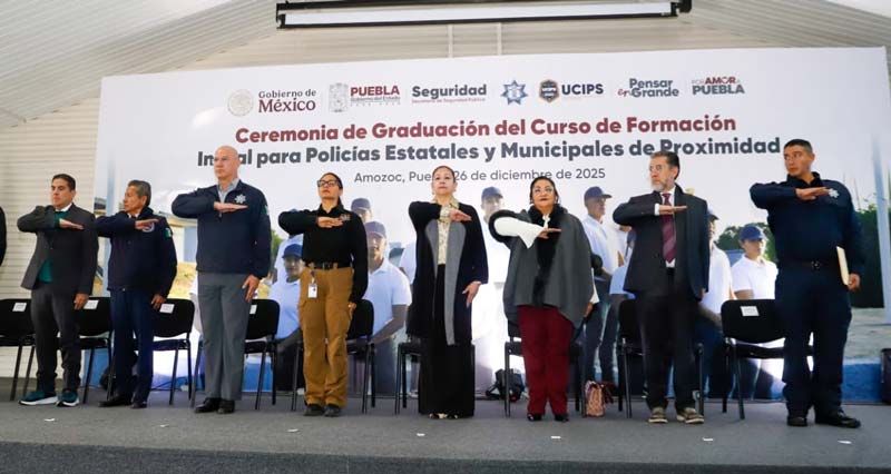 Puebla fortalece seguridad con graduación de 303 policías de proximidad