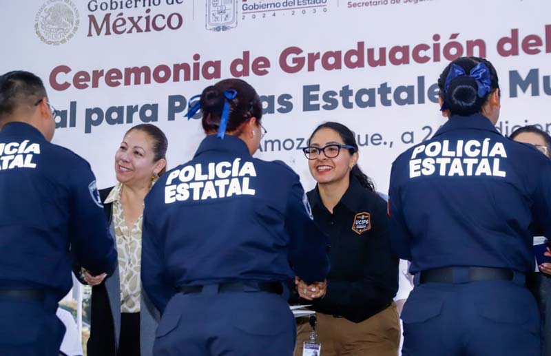 Puebla fortalece seguridad con graduación de 303 policías de proximidad