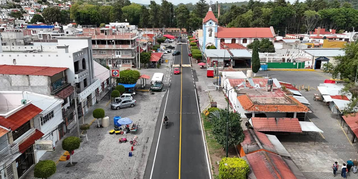 Obra carretera en Metepec