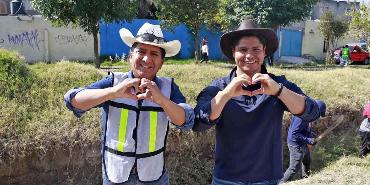 Omar Muñoz encabeza faena comunitaria en la junta auxiliar de Sanctorum