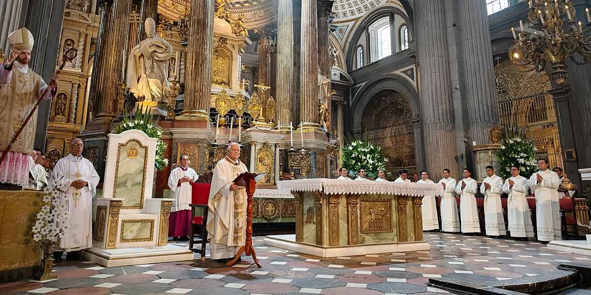 La Arquidiócesis cuenta con más de 400 sacerdotes diocesanos