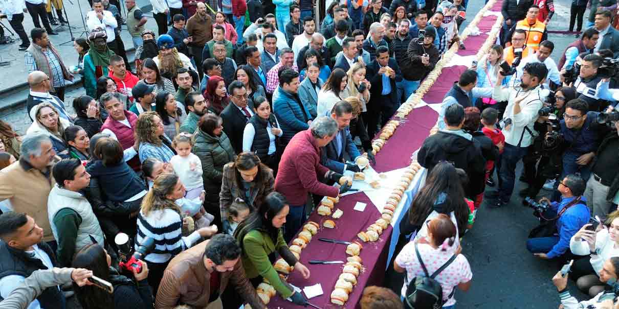  Rosca de Reyes Monumental