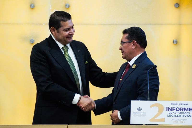 El gobernador Alejandro Armenta Mier estuvo presente en el Segundo Informe de Actividades Legislativas de Pável Gaspar