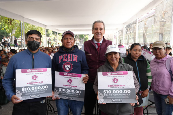  Pepe Chedraui, entregó cheques del programa Apoyo a Proyectos Comunitarios Tradicionales
