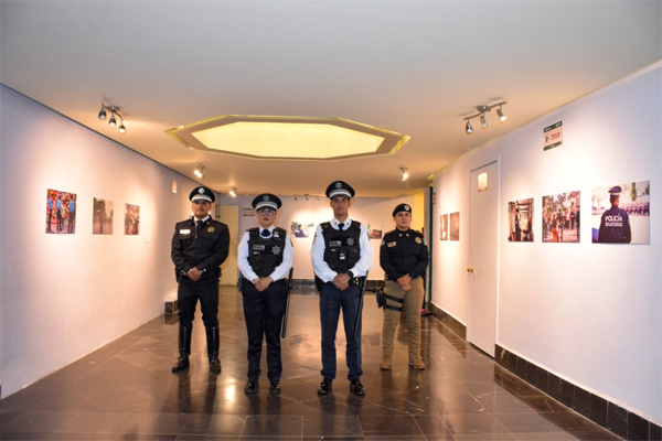 Exposición fotográfica “La Policía a través del Tiempo”