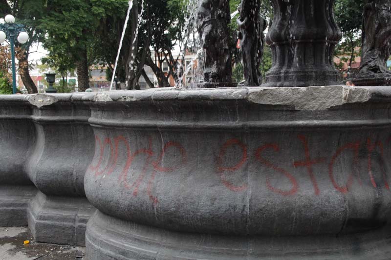 Pidió Morena no criminalizar a mujeres detenidas por desmanes durante protesta
