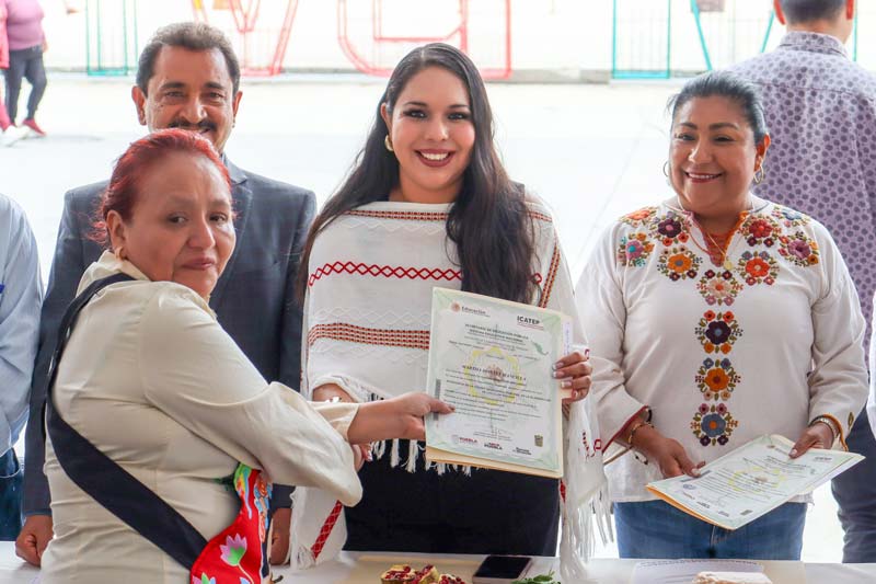 San Pedro Cholula impulsa tradiciones con la Exposición del Chile en Nogada