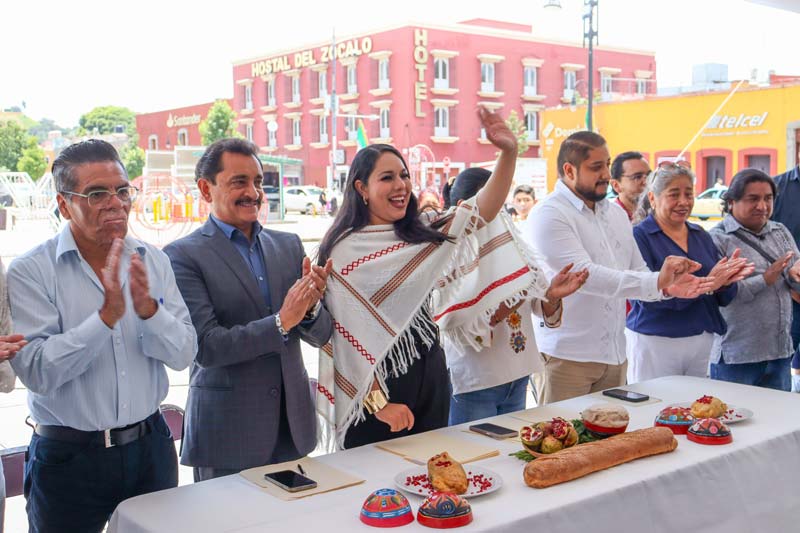 San Pedro Cholula impulsa tradiciones con la Exposición del Chile en Nogada