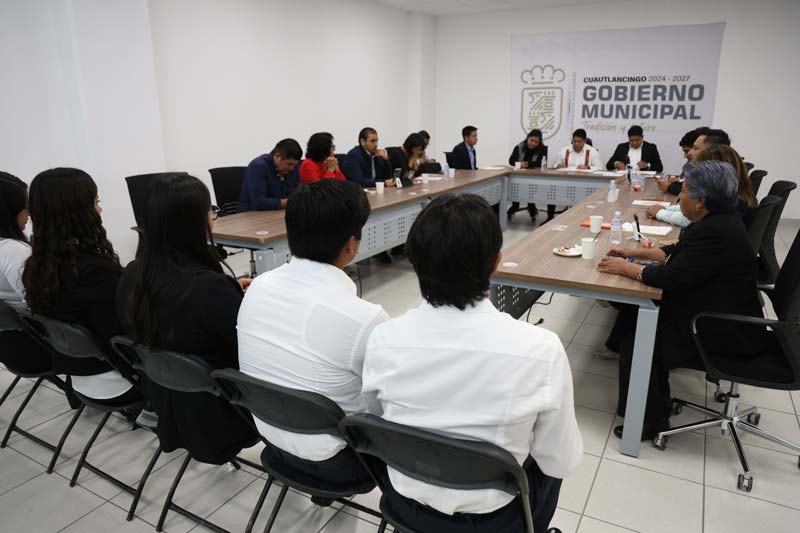 Preside Omar Muñoz premiación del concurso “Regidor por un día”