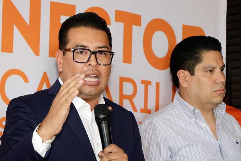 Néstor Camarillo acusó al PRI y al PAN de pactar una alianza electoral para 2027, con candidaturas para Acción Nacional y espacios plurinominales para el tricolor.