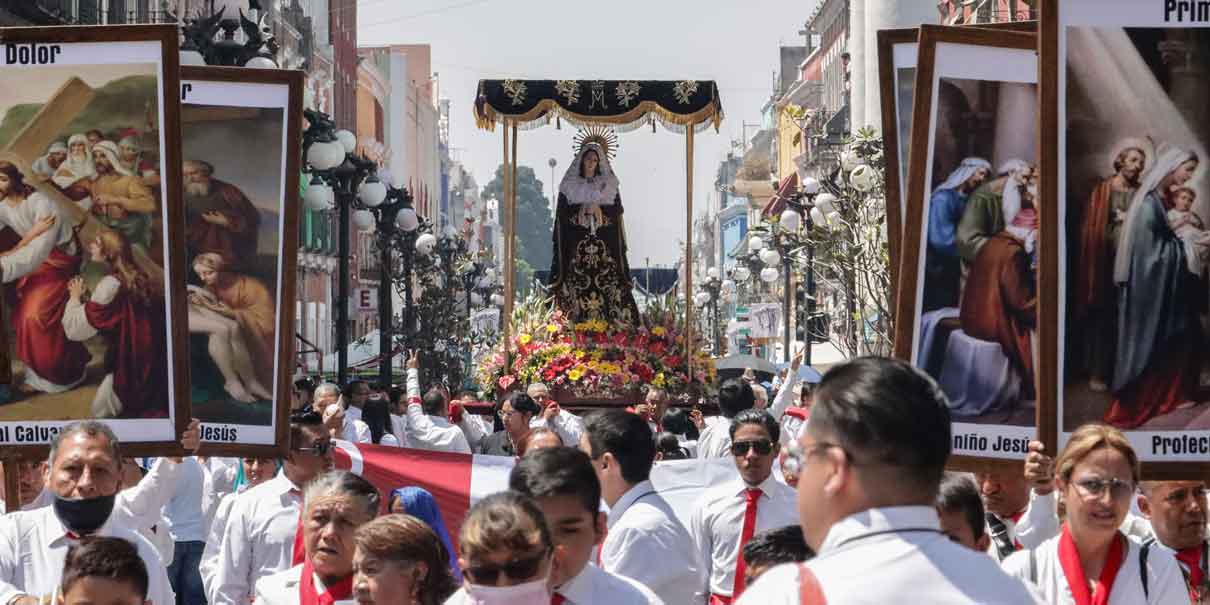 Procesión de Viernes Santo en Puebla, una de las más grandes de América Latina