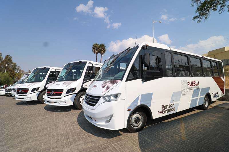 Puebla entrega 11.8 millones para modernizar transporte público