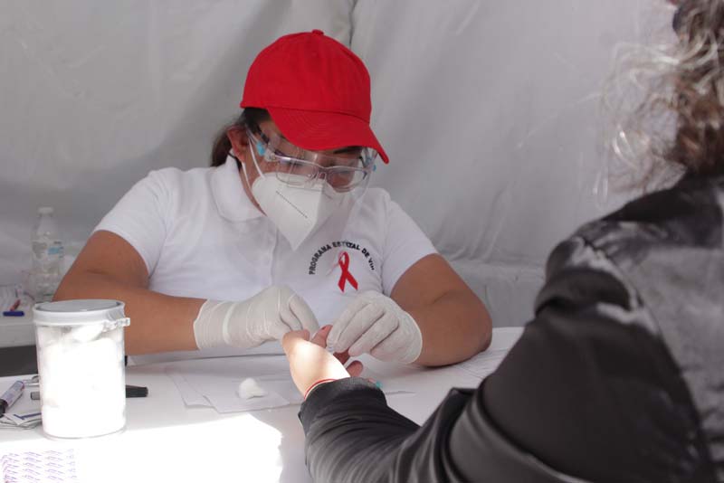 Puebla promueve tratamiento y detección de VIH durante el Día Mundial del SIDA