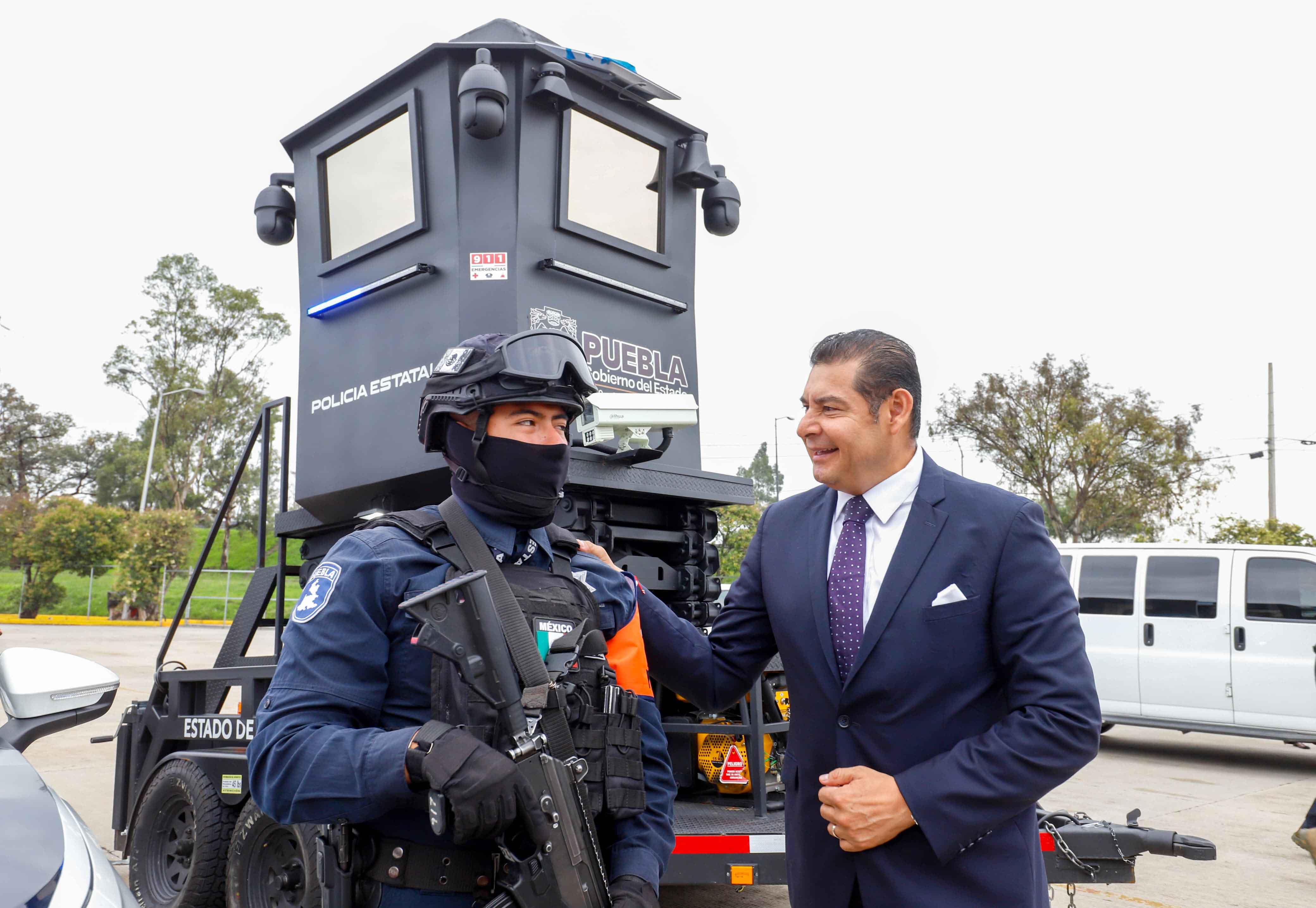 Puebla refuerza seguridad con 100 patrullas y 10 torres de videovigilancia