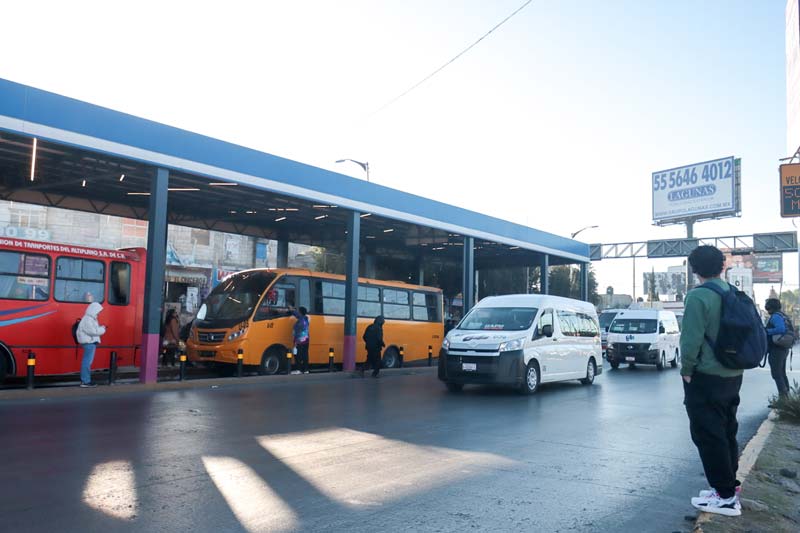 Paro del transporte público en Puebla deja esperas de hasta 25 minutos
