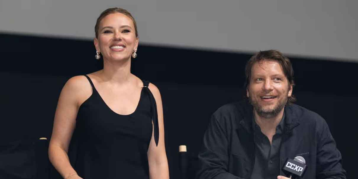 Scarlett Johansson deslumbra en México con avance de Jurassic Park