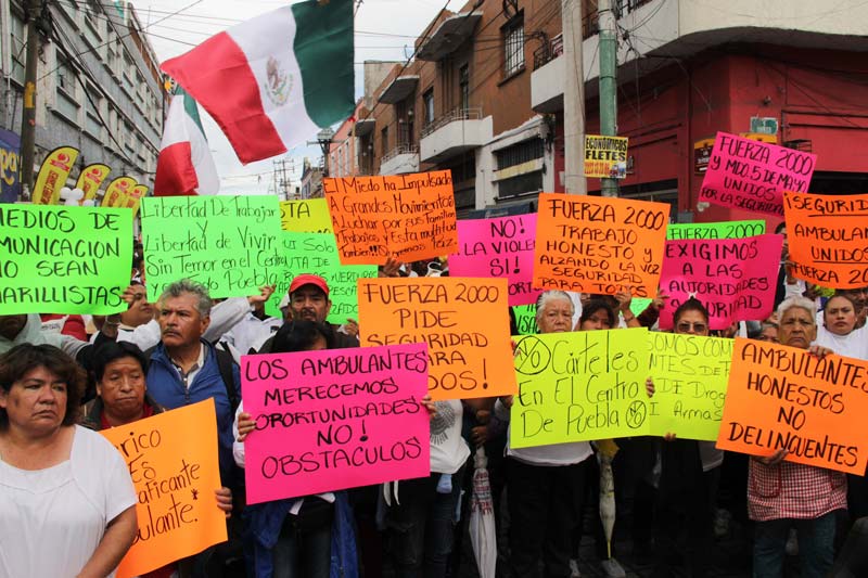 Cuerpos emplayados ahuyentaron clientes en la zona del Mercado 5 de Mayo