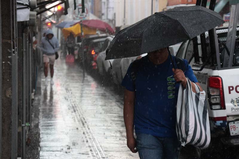 Emiten alerta por lluvias, tormentas y deslaves en Puebla
