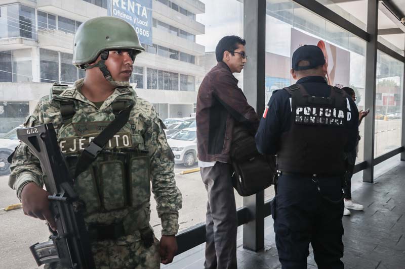 Escuadrón canino realiza operativo en RUTA: detectan marihuana y objetos prohibidos