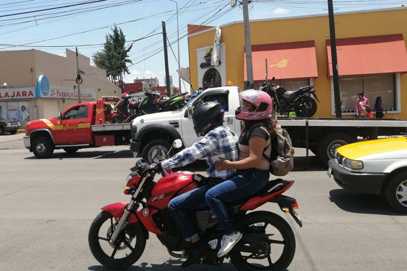 Si eres conductor deudor de multas, pagarás la TENENCIA VEHICULAR