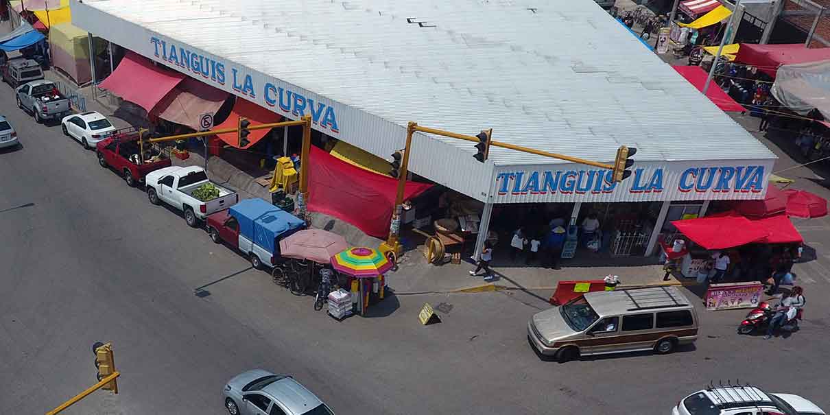 Tianguis La Curva