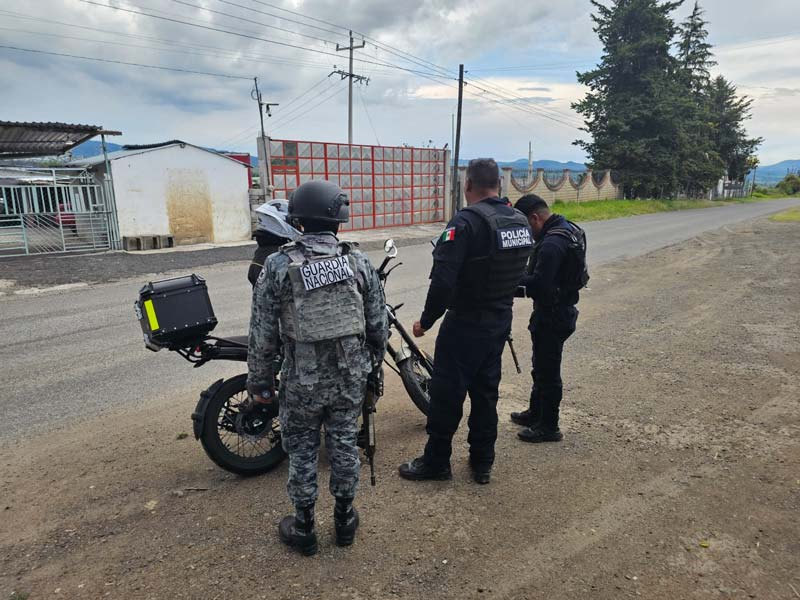 Operativos de vigilancia se mantienen en los accesos de Santa Rita Tlahuapan, en coordinación con la Secretaría de la Defensa Nacional
