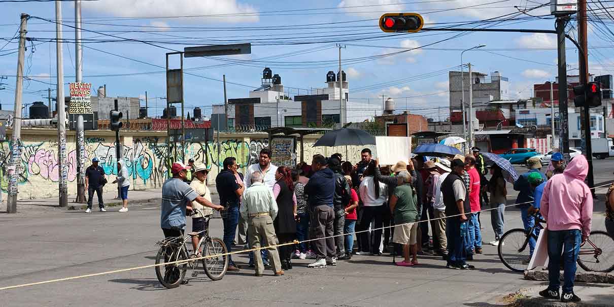 Los vecinos aseguran que el agua es escaza para el uso diario