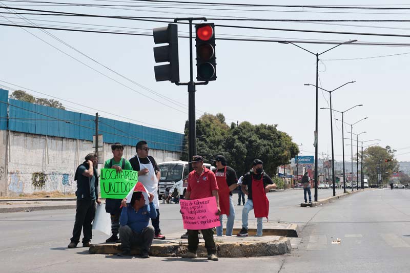 Comerciantes del Mercado Morelos exigen detener operativos de seguridad por caída de ventas del 50%