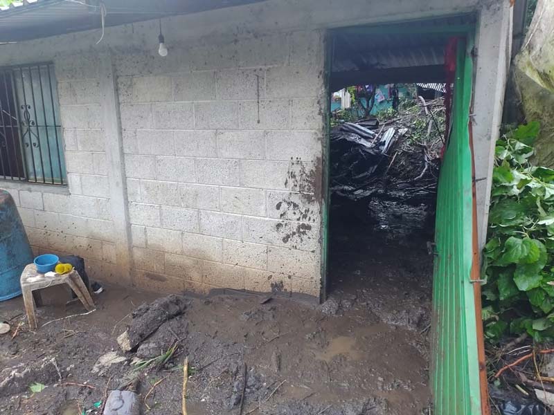 Tlacuilotepec incomunicado tras la tormenta Jerry: daños en puentes, viviendas y caminos