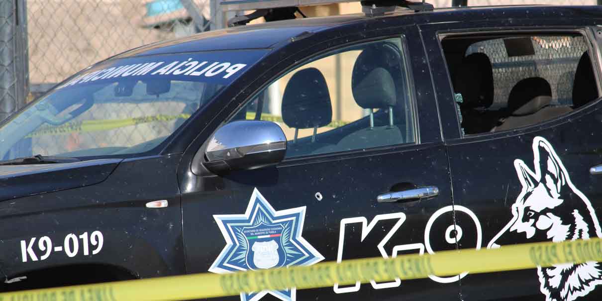 Balacera en Periférico deja una patrulla volcada