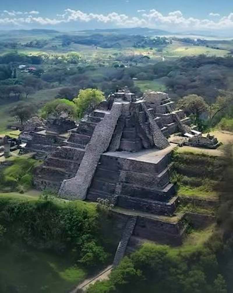 Zona Arqueológica de Toniná: la ciudad maya de Chiapas con la pirámide más alta de México