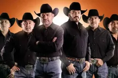 Intocable cierra las actividades del Teatro del Pueblo con un gran concierto
