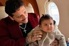 Cazzu revela que Nodal le impide viajar con su hija Inti 