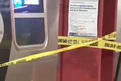 Pasajero muere tras quedar atrapada su bolsa en tren de Nueva York
