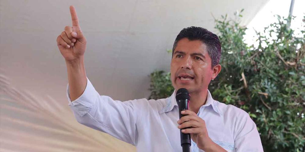 Otra denuncia de Morena contra Eduardo Rivera por usar encuestas para confundir a electores