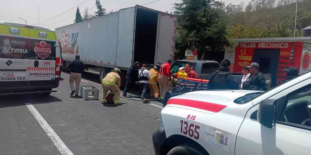 VIDEO. Conductor se estampa contra tráiler en El Seco-Azumbilla; se negó a ir al hospital