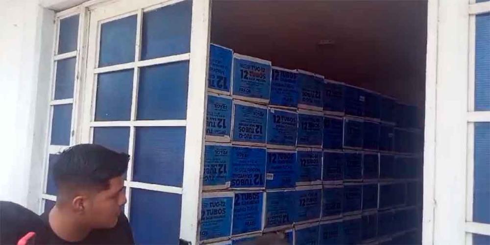 Aseguran tráiler con calentadores solares para coaccionar voto en Huejotzingo