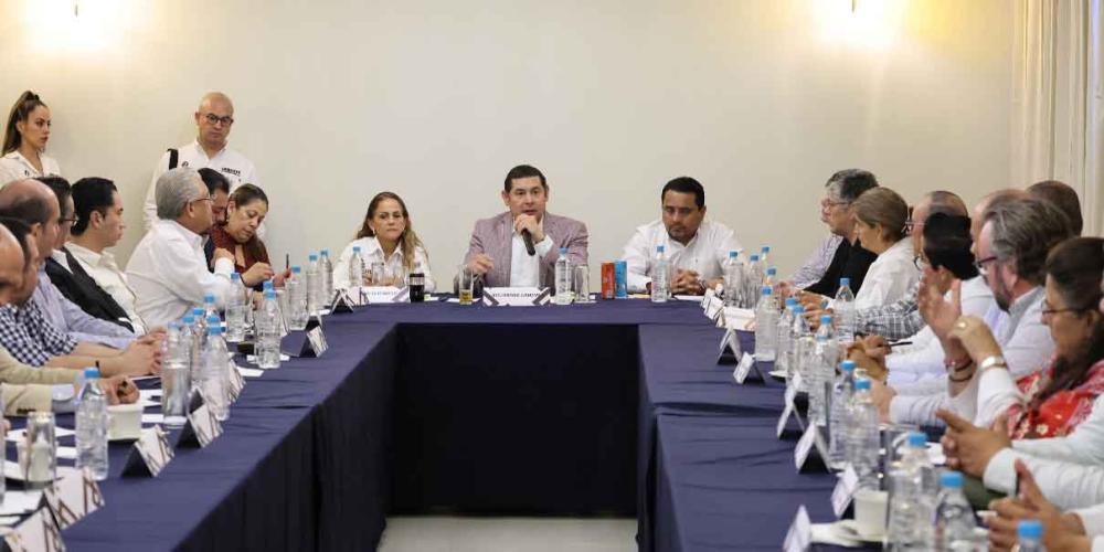 Gobierno de transición instala mesa de trabajo en Tehuacán