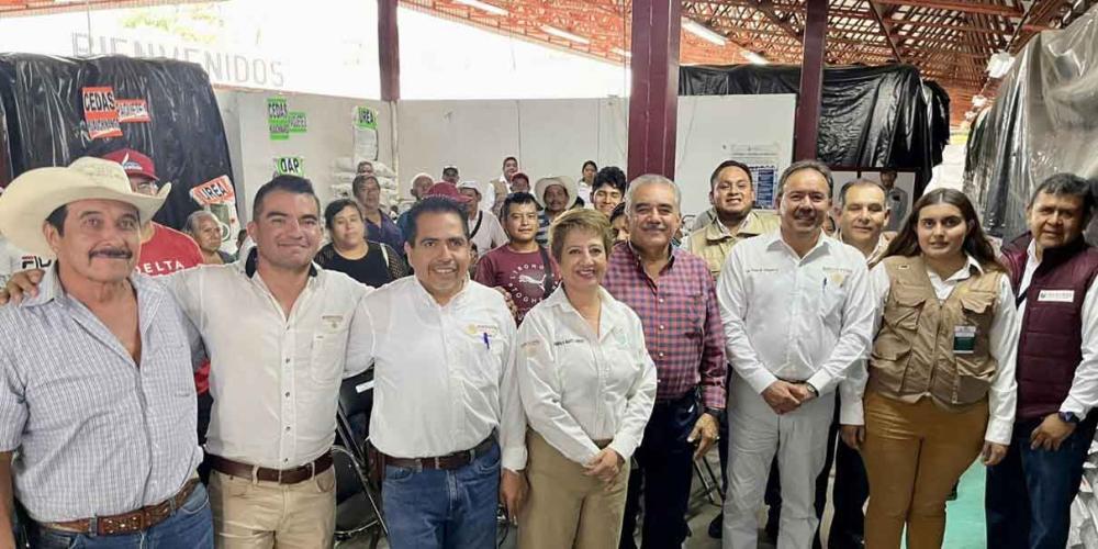 Rogelio López agradeció a AMLO por el envío de fertilizante para beneficio de campo