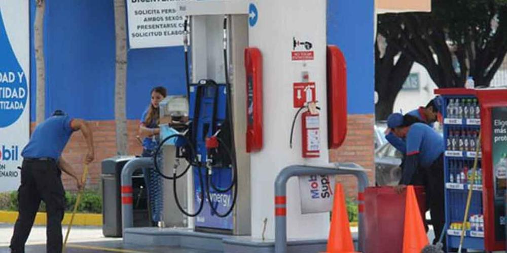 Ante ola de asaltos, capacitan a personal de gasolineras de Texmelucan