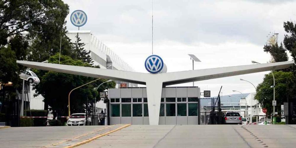 Trabajadores rechazan propuesta salarial, VW dispuesta a un acuerdo